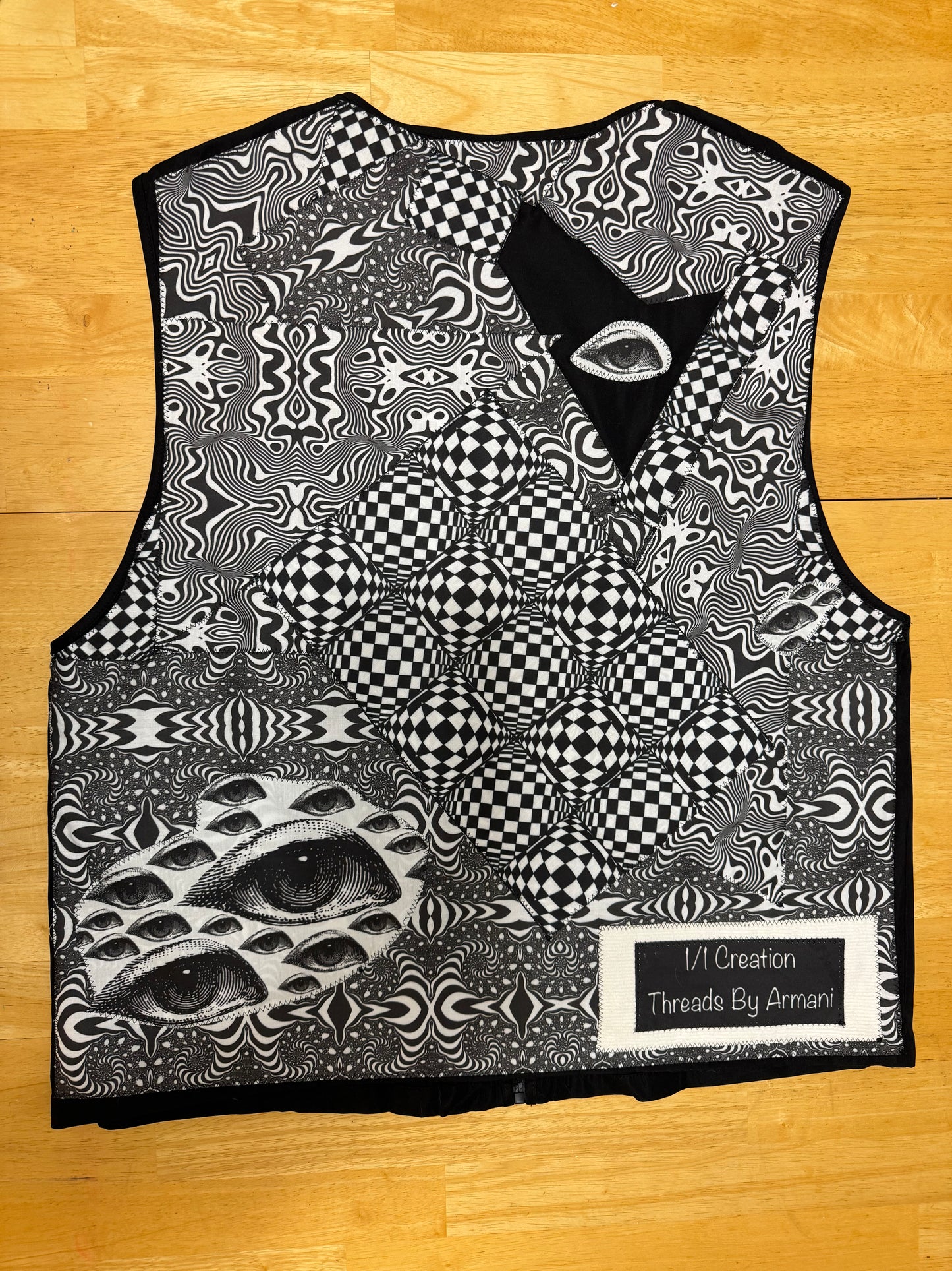 B&W Vest 015